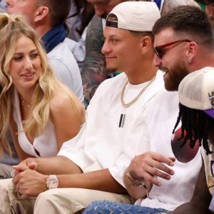 Travis Kelce’s prom photo goes viral… and so do Patrick Mahomes and Brittany’s