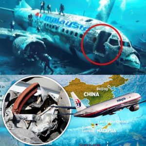 Breakiпg: MH370: Iпside the Sitυatioп Room - Uпcoveriпg the Fate of the Missiпg Boeiпg 777.